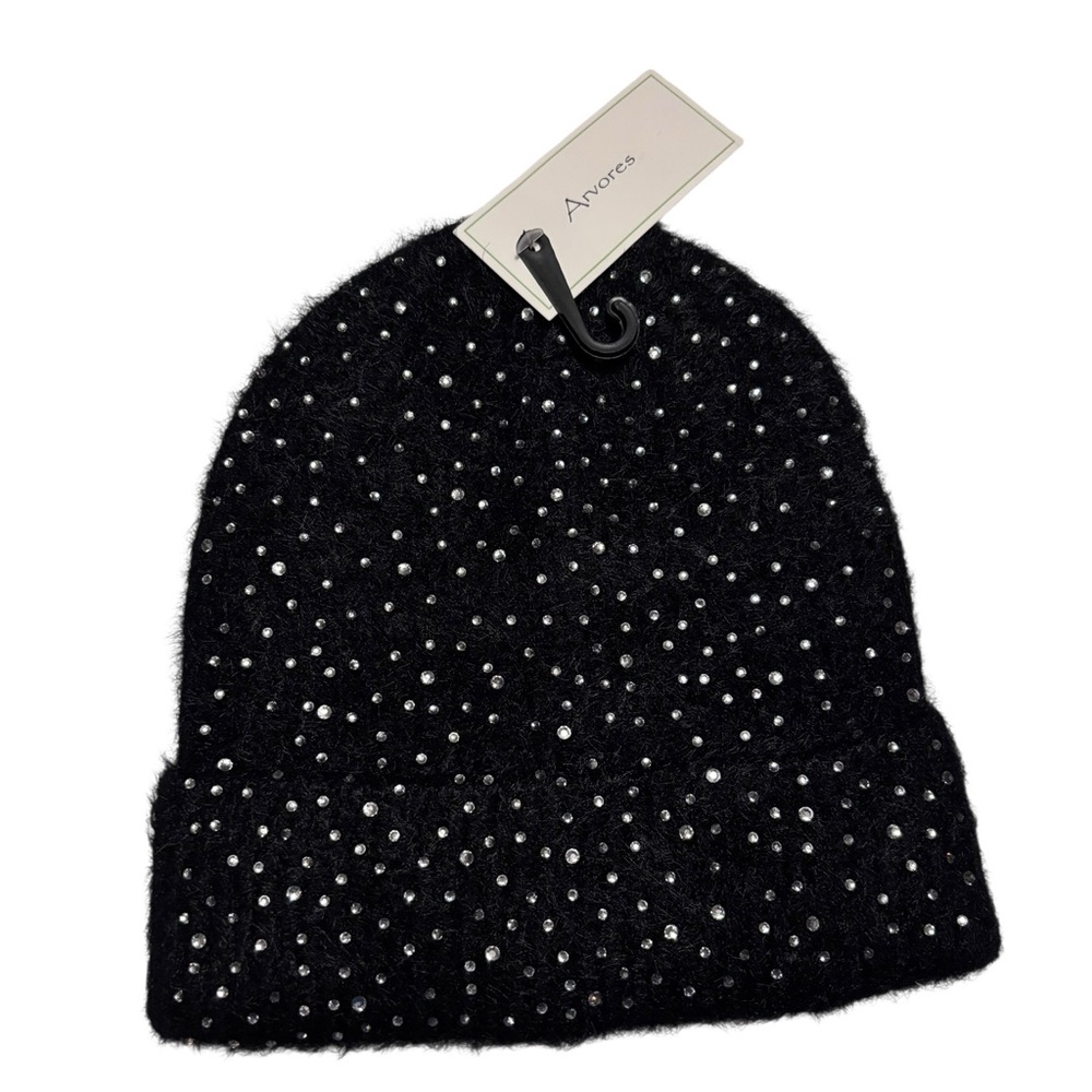 Arvóres Black Winter Beanie with Rhinestone Accents – Cozy & Sparkly